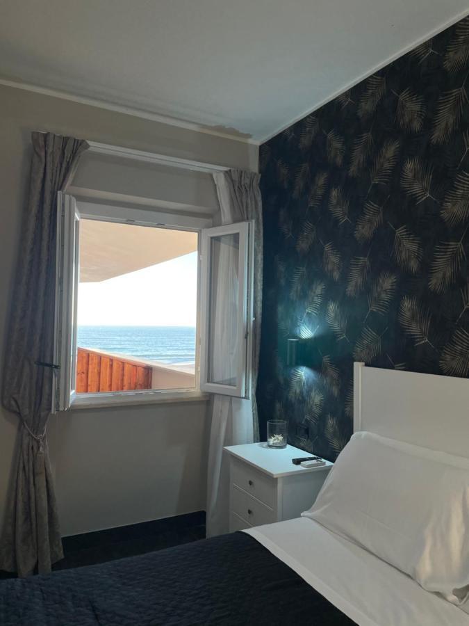 Aldiva Rooms Torvaianica Eksteriør bilde