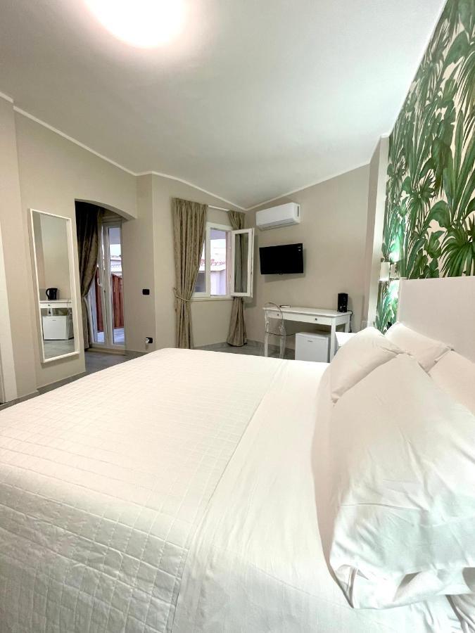 Aldiva Rooms Torvaianica Eksteriør bilde