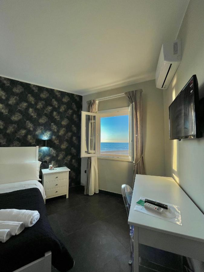Aldiva Rooms Torvaianica Eksteriør bilde