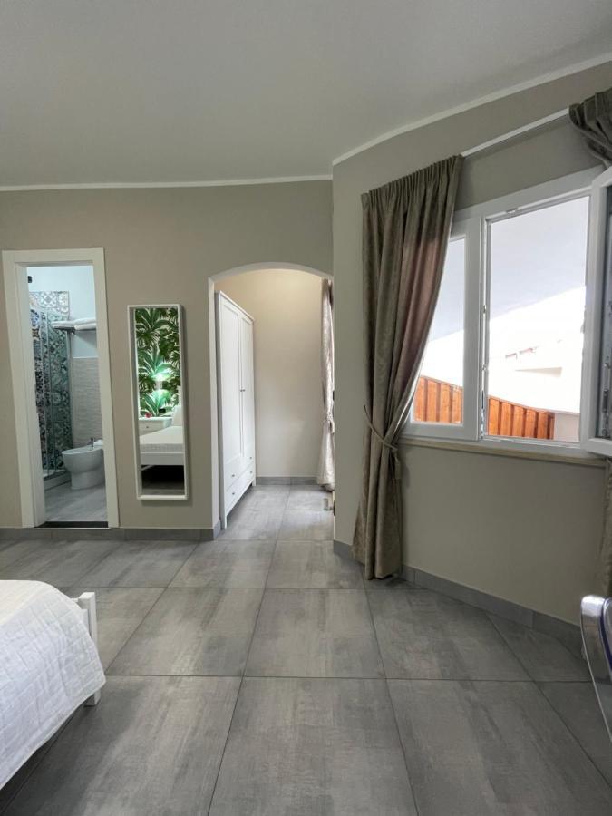 Aldiva Rooms Torvaianica Eksteriør bilde