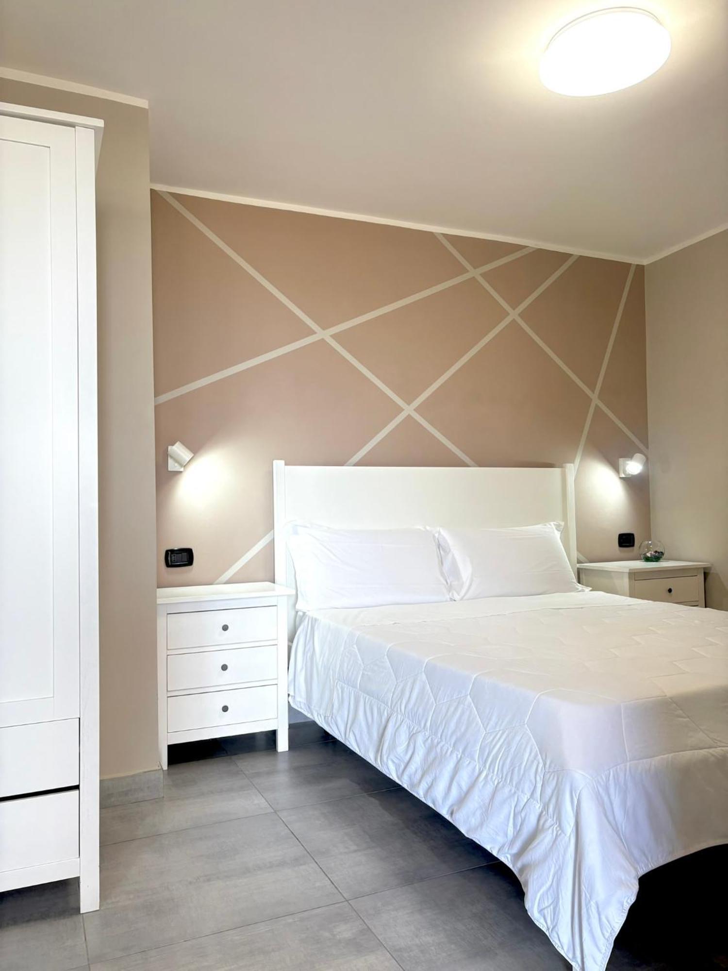 Aldiva Rooms Torvaianica Eksteriør bilde